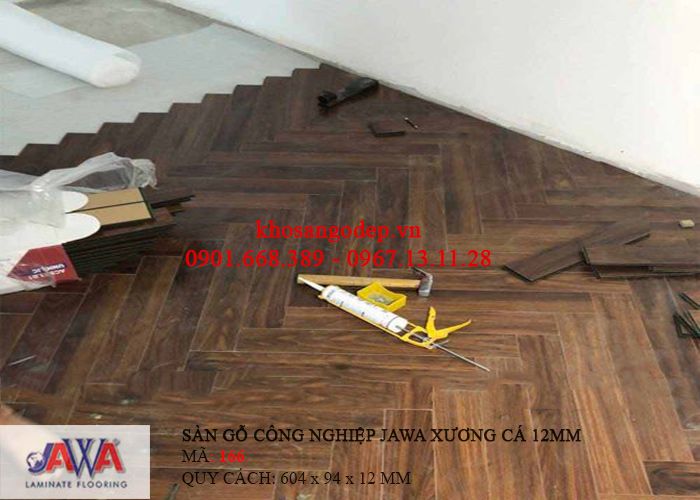 Thi công sàn gỗ Jawa xương cá 166